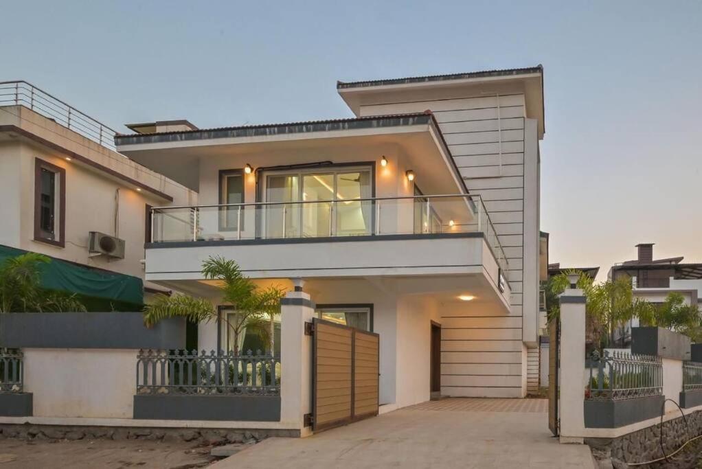 Royal Paradise Villa Lonavla Exterior foto