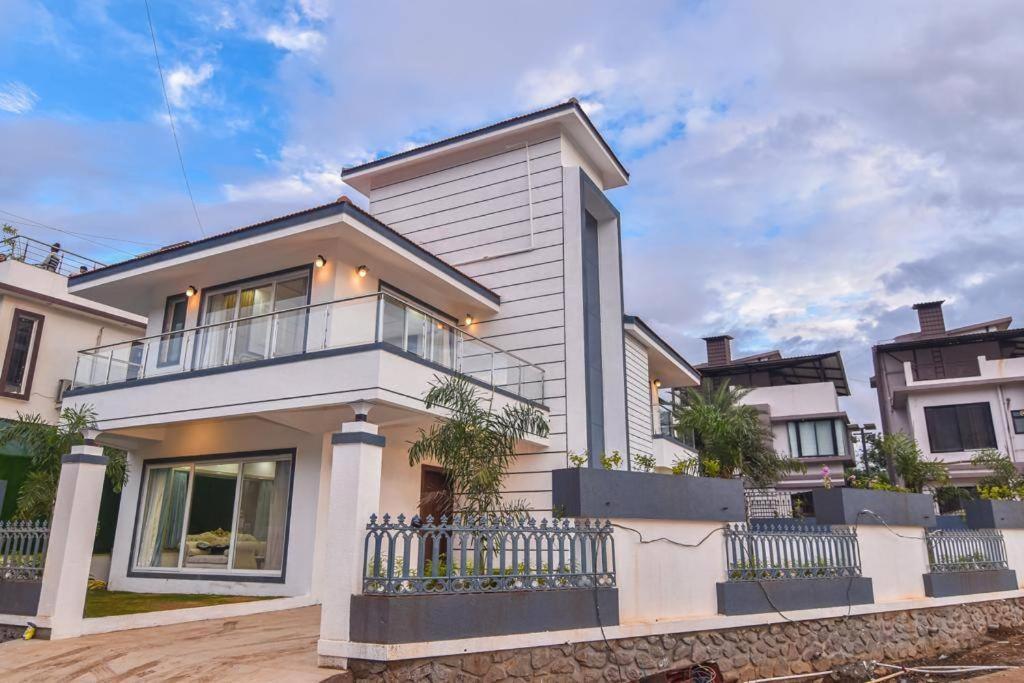 Royal Paradise Villa Lonavla Exterior foto